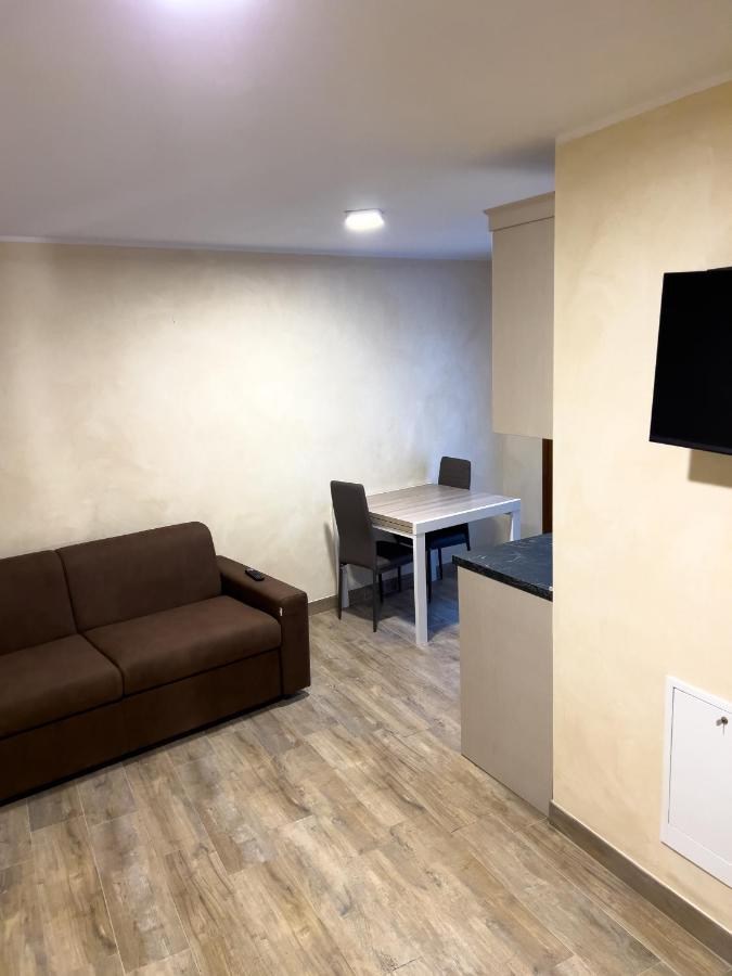 El Rocol Aparthotel Vezza d'Oglio Exterior photo